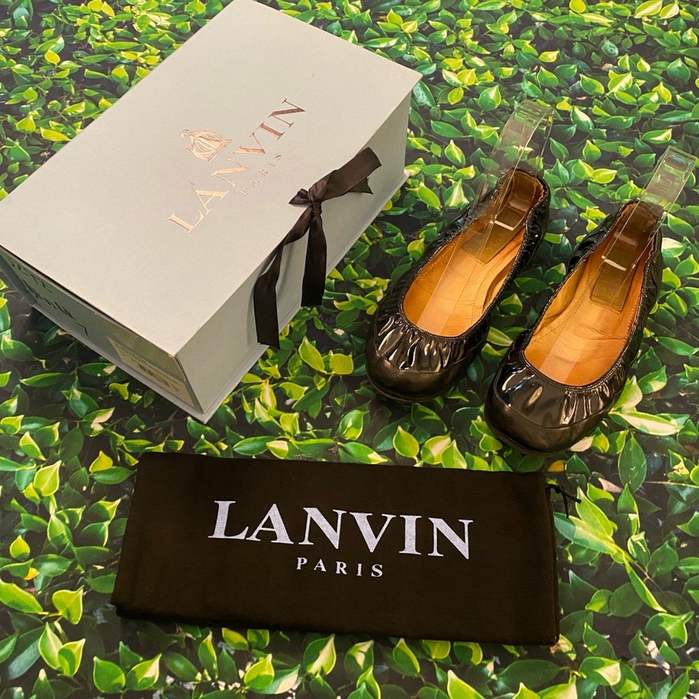 EUC Lanvin Patent Black Leather Ballet Flats - 37